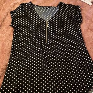 Short sleeved blouse